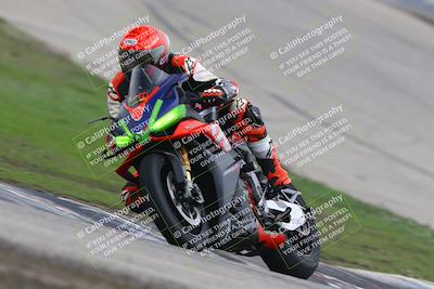 media/Nov-29-2025-TrackDaz (Sat) [[10ae2d9bce]]/A Group/Session 3 (Outside Grapevine)/